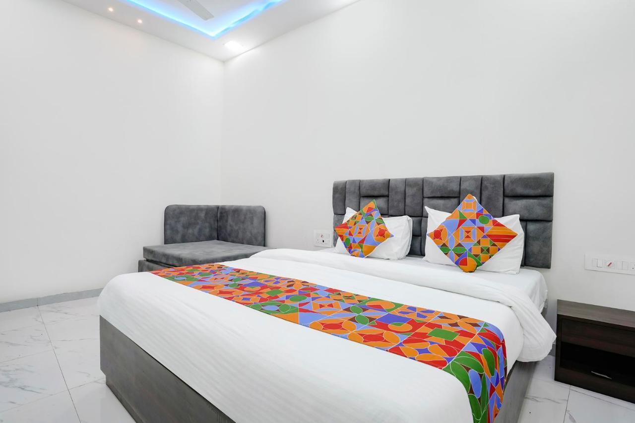 Hotel Fabexpress Bhau Residency - Nr Mumbai International Airport Exteriér fotografie