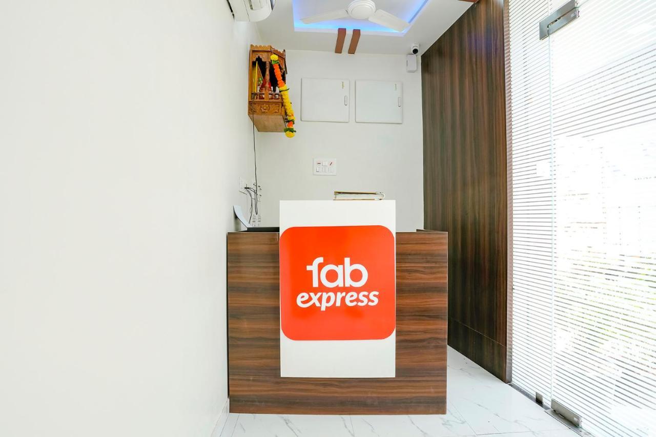 Hotel Fabexpress Bhau Residency - Nr Mumbai International Airport Exteriér fotografie